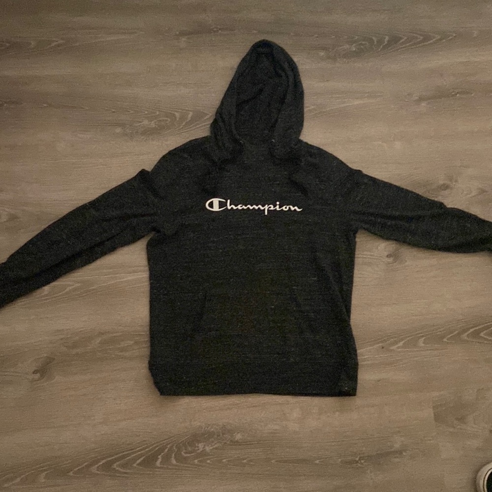 Black,grey and white specks design. Size large but can fit medium or large